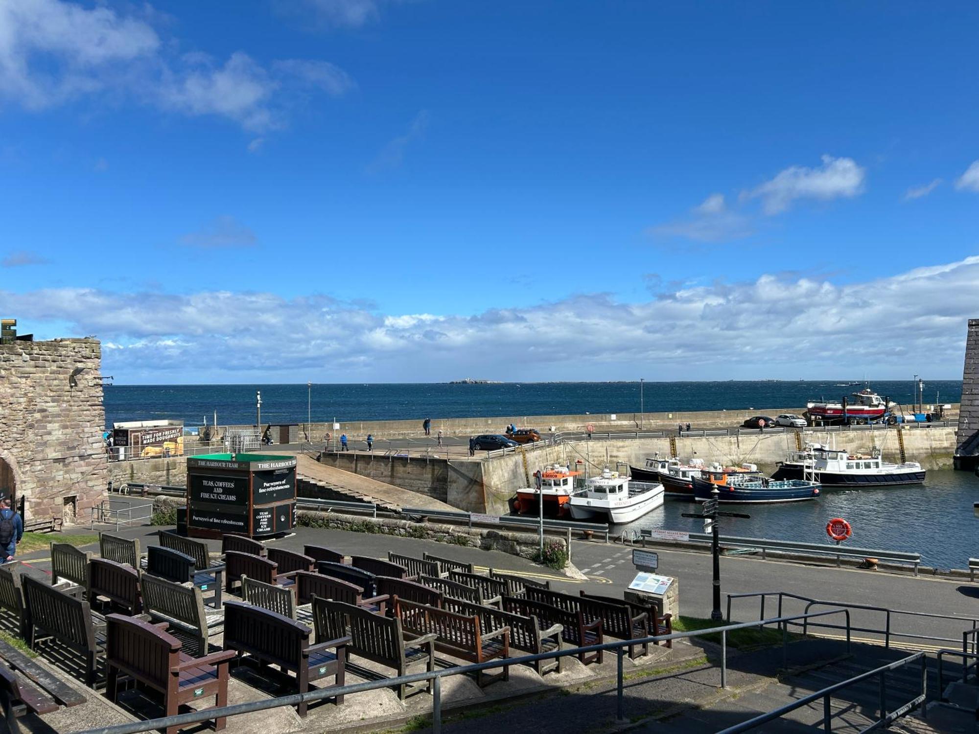 Chandlers Bnb Seahouses Esterno foto